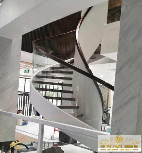 Cầu Thang Lượn Nghệ Thuật Đẹp – Báo giá Tại Thành Phố Hồ Chí Minh