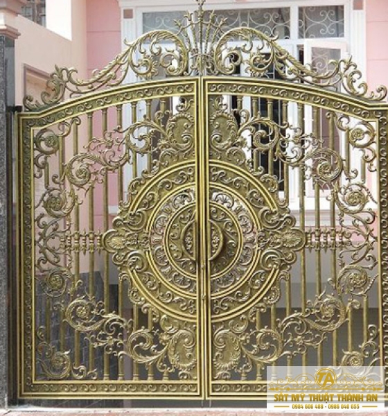 Cửa Cổng Sắt Mỹ Thuật Mạ Vàng 01