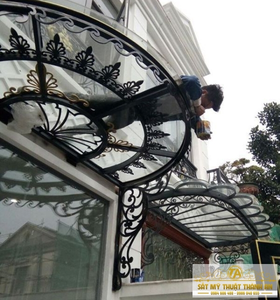 KHUNG MÁI TRANG TRÍ  SẮT MỸ THUẬT QUẬN 9